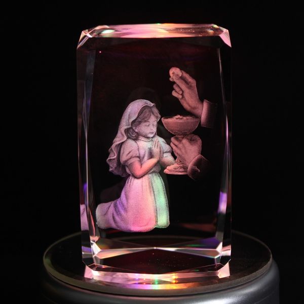 

meaningfull 3d laser engraving praying girl crystal cube home decoration first holy communion present souvenir favor gifts 1027