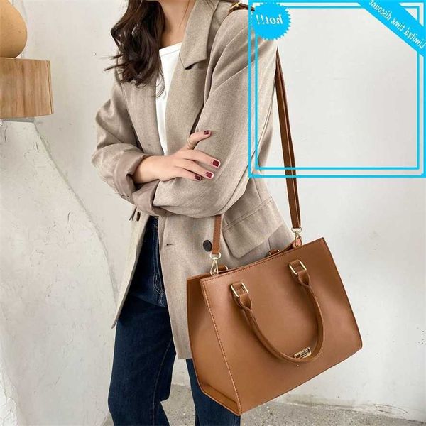 

tilorraine 2021 new high capacity business pu lapfor women fashionable temperament one shoulder crossbody tote behind