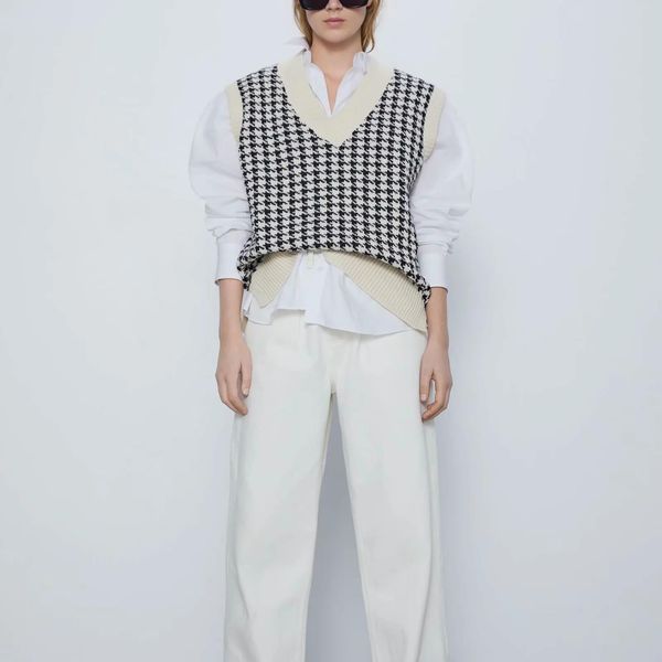 

2021 new autumn winter women plaid vest v neck sleeveless knitted sweater casual chic lady pullover female pull woman clothes, White;black