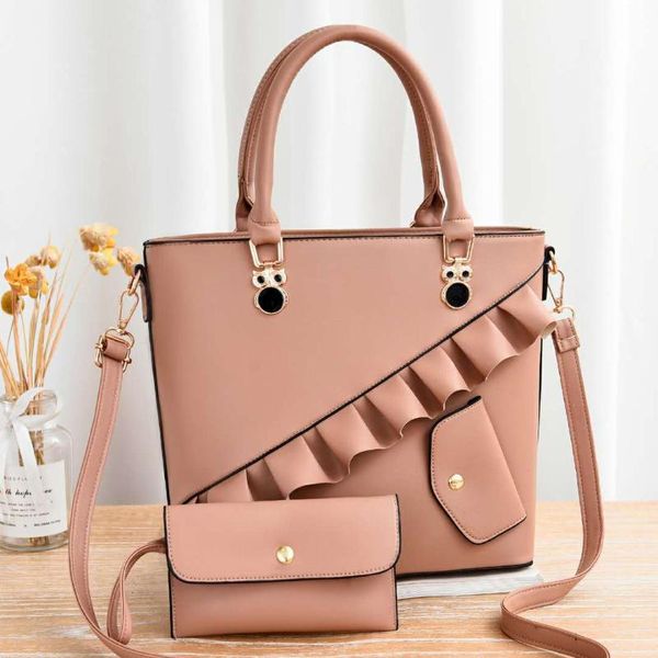 

cross body bag women's 2021 large capacity tide fashion wild hand bill of lading shoulder messenger bucket