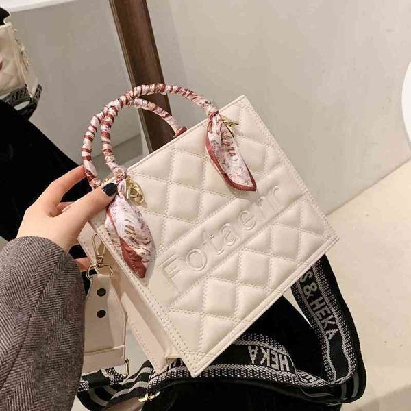 

2022 latest luggage factory wholesale nvjue one shoulder tote simple portable messenger small square bags