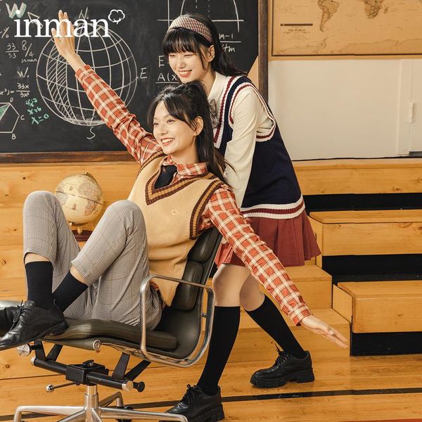 

women's vests inman 2021 autumn winter arrival sweater vest contrasting preppy embroidered knit suit, Black;white