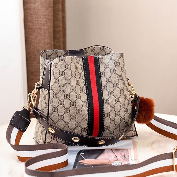 

small women 2019 new summer fashion korean version of versatile shoulder bucket bagwomen's one shoulder messenger bag broadband bucket