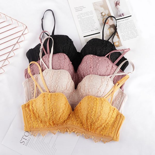 

new autumn and winter medium thick comfortable gathered lace underwear women's no steel bra, Red;black