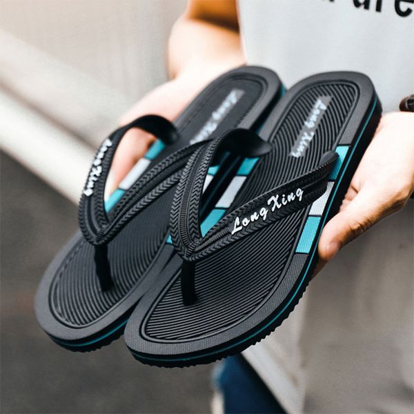 

wholesale 2022 new men slippers fashion beach shoes flip-flops casual sandals zapatillas de estar por casa hombre, Black