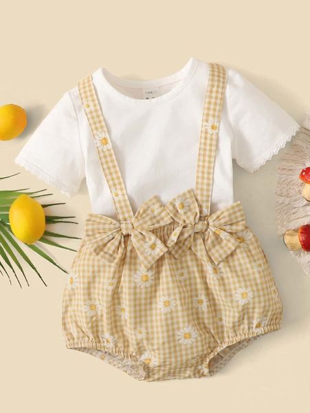 

baby solid tee & floral & gingham bow detail overall romper set she, White
