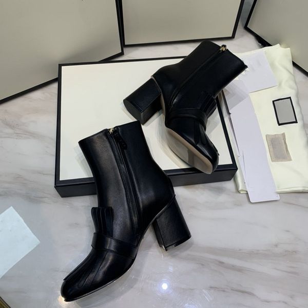 

the new boots of 2021 are shoes with letter-embellished heels by luxury designers dfgb56c, Black