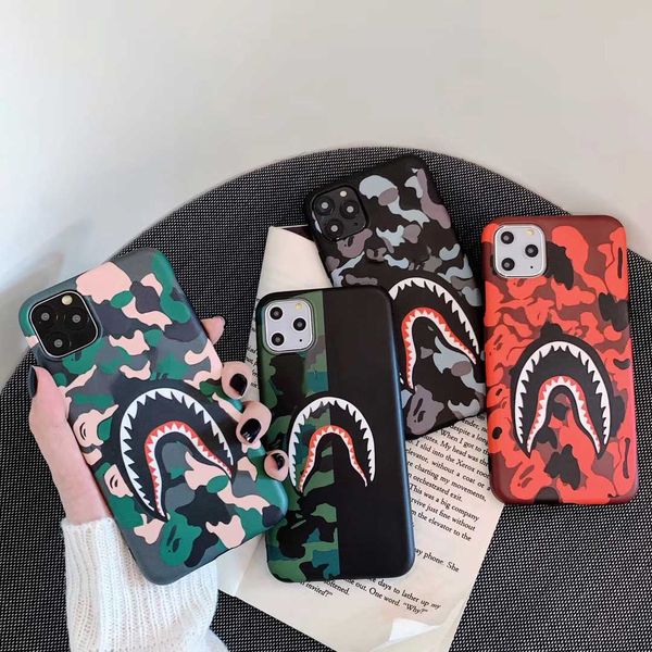 

fashion iphone case iphone 11/11pro/ 11p max /xsmax 7p/8p 7/8 xr x/xs high street elements designers mobile phone case 4 style