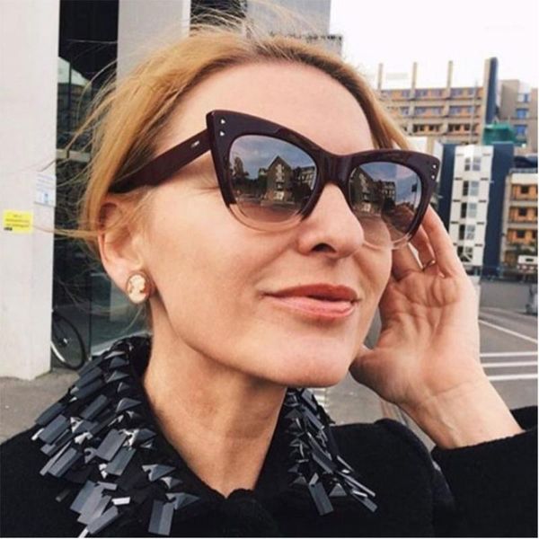 

ccspace 6 colors ladies cat eye sunglasses rivet fight color frame women lasses fashion female shades 453201, White;black