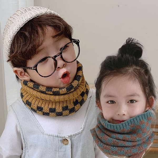 

autumn and winter new square h6051 baby knitted fabric neck cover warm children's scarf top, Red;brown