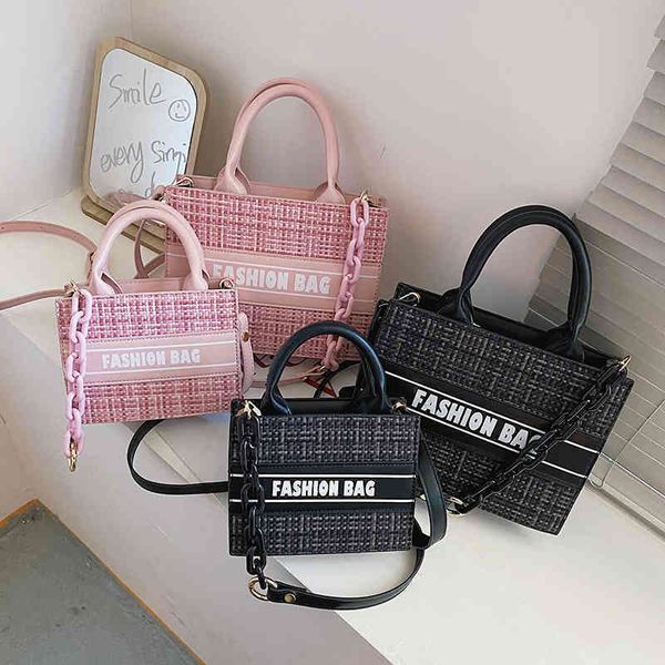 

2022 factory wholesale new model children's lovely parent-child portable small square bag single shoulder zero wallet