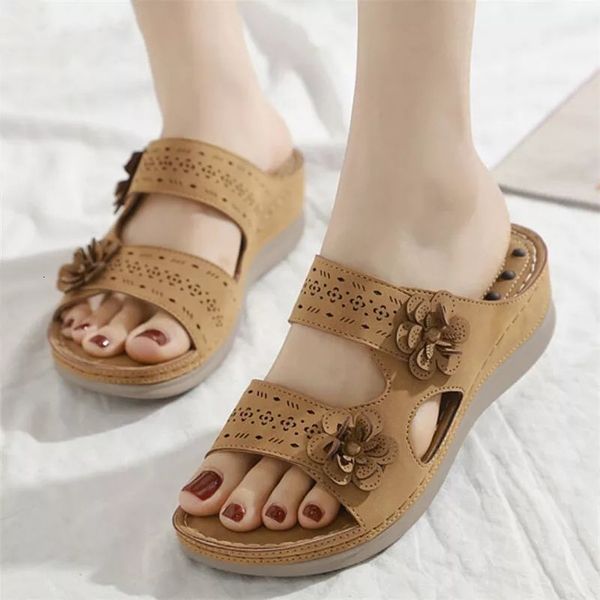 

2021 new women flower summer slippers thick comfort hollow flat slipper outside wees beach casual ladies plus size shoes sqtt, Black