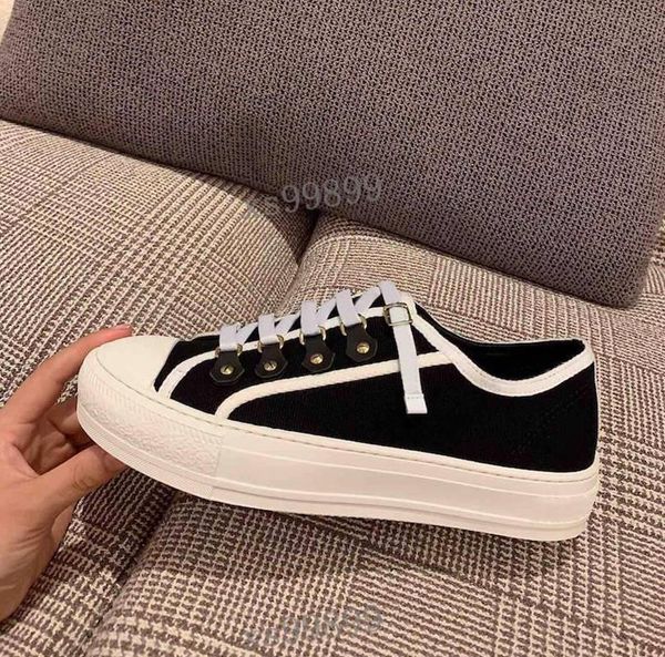 

2021 neue damen sneakers schwarz und weibhahnentrittstickerei 30 montaigne freizeitschuhe low-sandalen outdoor-schuhe, Black