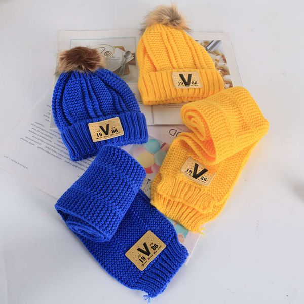 

baby letter cover 2019 wool new v cap scarf two piece set oy2u, Red;brown