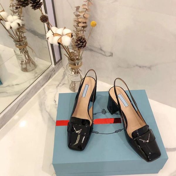 

2021 latest high-end dress shoes fashion classic wedding shoes women&#;s black party fashion flat luxu design shoes real leather sanda