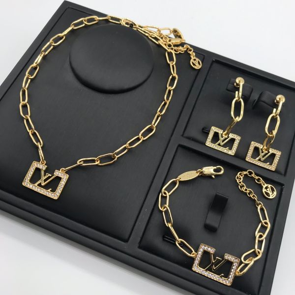 

модные новые серьги браслет ожерелье набор алмазов горячий style2020new, Silver
