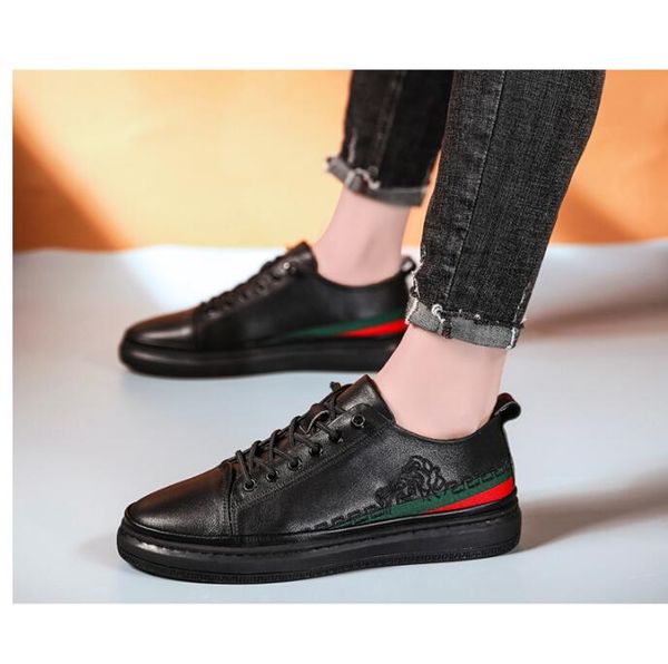 

2021 men athletic run sneaker leather footwear shoes for men's flat sport shoes off male walking shoes size: 39-44, Black