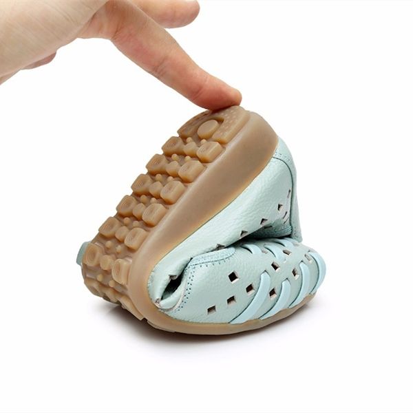 

dongnanfeng mother women shoes sandals flats hollow out genuine leather slip on loafers casual vintage plus size 42 43 hn-1627 201105, Black