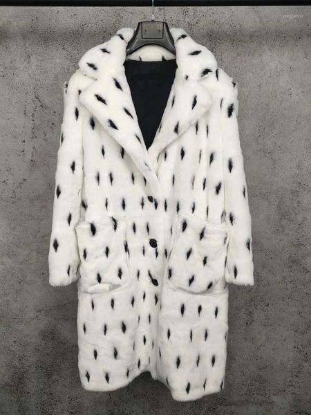 

2021 new ladies fashion long sleeve lapel long snowman coat 11181, Tan;black