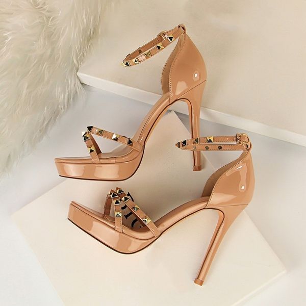 

new summer rivet platform sandals high heels women's shoes big size 42 43 heel buckle strap thin high-heeled nude sandal y200702, Black