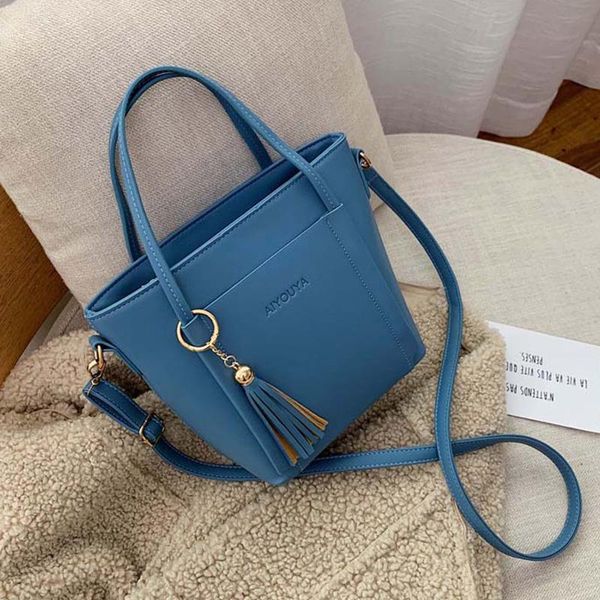 

повседневный pu leather tote сумки женские сумки мода кисточкой ковш сумки для женщин высокого качества диких дамы плечо сумка crossbody