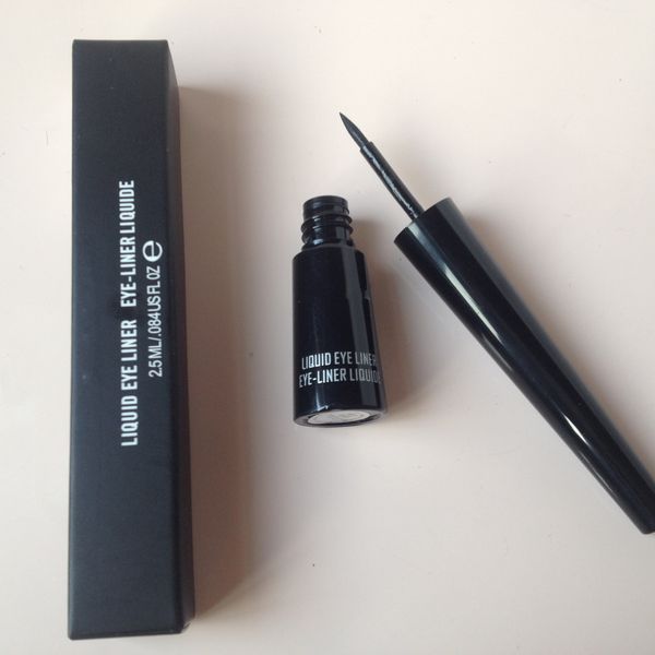 

new fashion liquid eyeliner makeup eye liner black 2.5ml a11