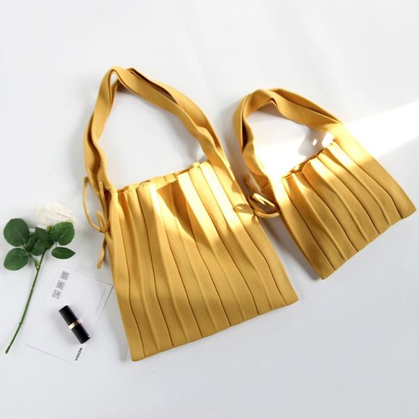 

angelatracy 2020 нового вязания contrast split joint hand art fashion сложенных сумки wrinkle плеча bucket tote сумки