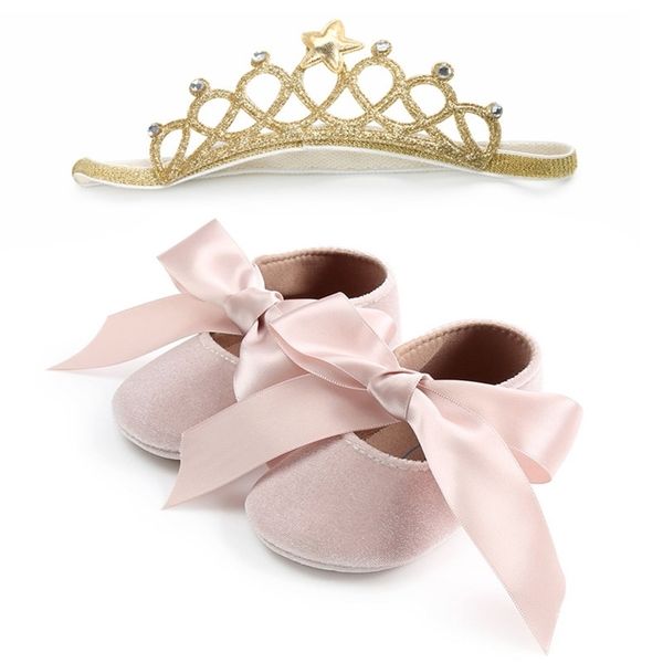 

ins flock cloth newborn princess baby girls breathable soft lace-up lovely footwear+ crown design cute headband lj201214