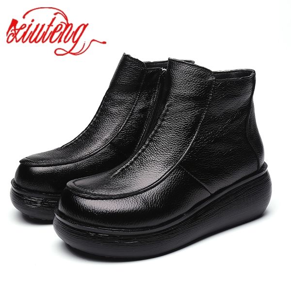 

xiuteng new genuine leather winter boots for women flat shoes ladies snow boots womens flat keep warm platform work shoes y200915, Black
