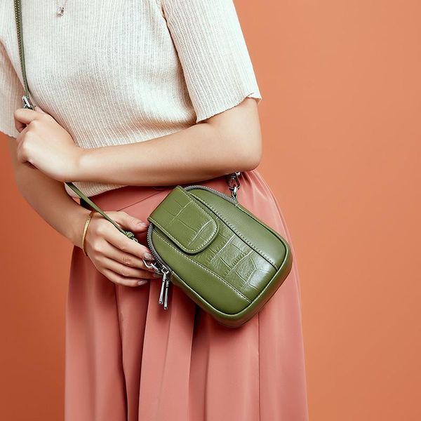 

fashionable leather green bag ladies tide design mobile phone bag girl personality classic wild one-shoulder age-reducing diagonal bag 1503