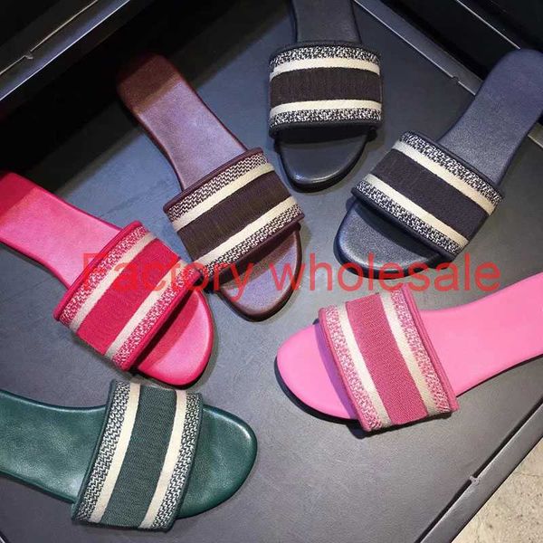 

2021 new paris women sandals slippers embroidery sandal floral brocade flip flops summer striped beach slides ladies slippers loafers, Black