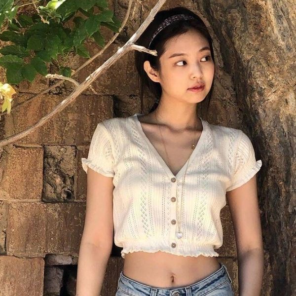 

xbajt 2020 summer new jinzhini the same jacketjacket hollow jacketbeige white v-neck knitted t-shirt short sleeve short jacket thin nlztj