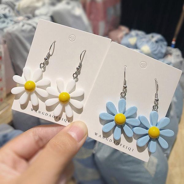 

2020 summer lovely cute blue / white acrylic daisy flower small drop earrings for women girls wedding charm jewelry gift, Silver