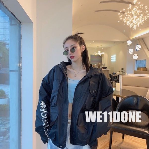 

all weather portable functional charge hooded jacket, Black;green