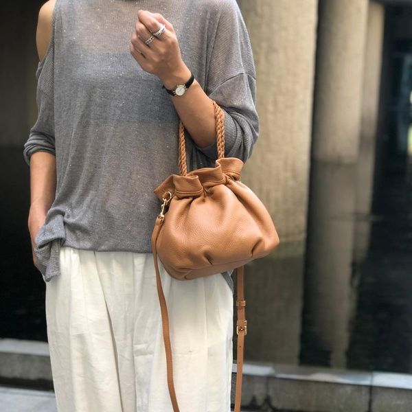 

soft leather single shoulder bagrecreational cowhide bag