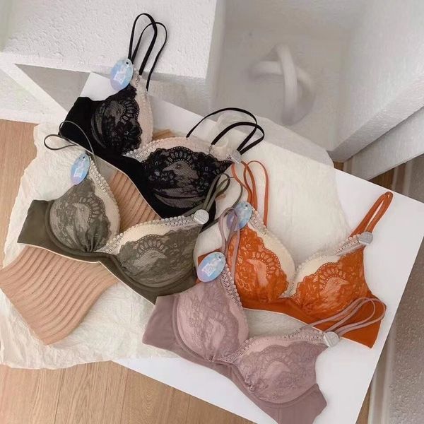 

new soft gathered cup small chest breathable lace bra steel ring no binding lingerie, Red;black