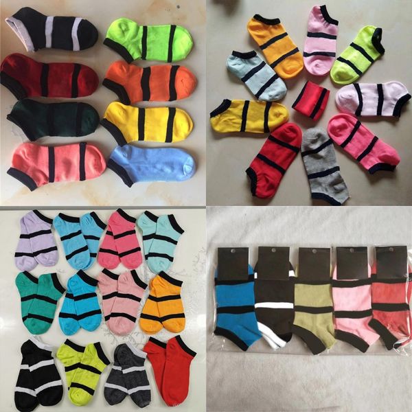 

multicolor ankle socks with cardboad tags sports cheerleaders black pink short sock girls women cotton sports socks skateboard sneaker