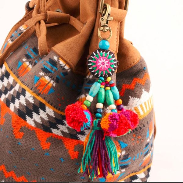 

мода pom pom tassels bearchain с деревянной жемчужиной цепочкой для ключей pompom keyring diy tassel key rings мода женские ювелирные издели