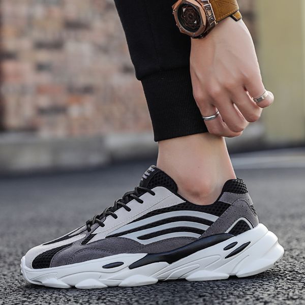 

2020 style casual tennis breathable mesh sneakers men sport jogging shoes, Black;brown