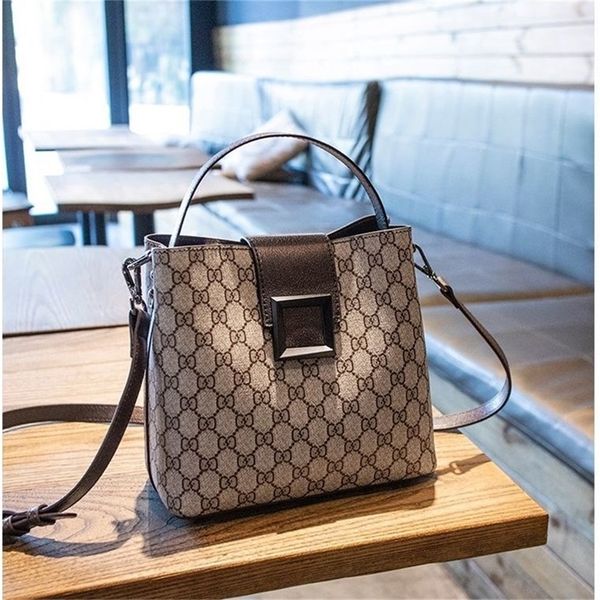 

outlet sale 80% off bucket bag women's large capacity net red new printed one shoulder hand versatile simple messenger