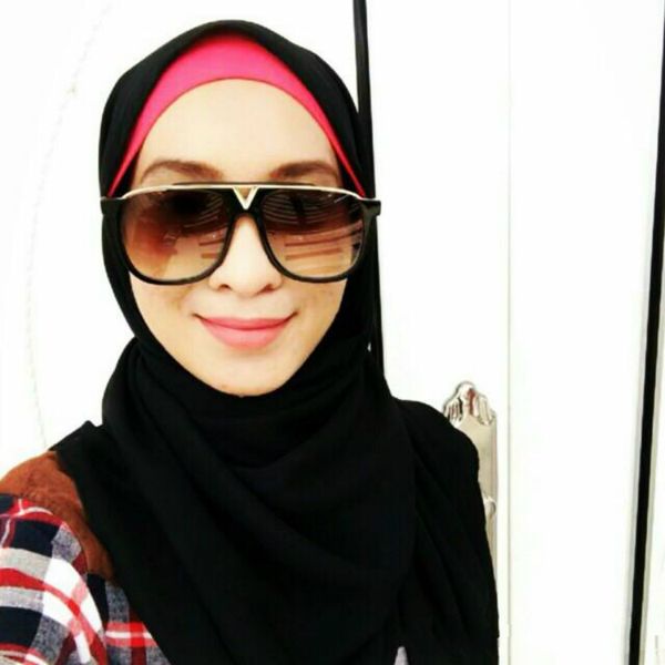 

ooo popular retro vintage style sunglasses shiny gold summer style laser gold plated come with box, White;black