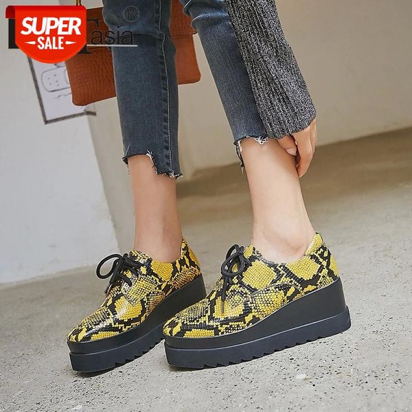 

doratasia fashion spring lady flats casual office leisure sneakers women round toe shoelace snake print wedges shoes woman #g06t