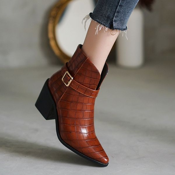 

2021 female fashion mark ankle shoes high heels toe black boots 34-43 7jou