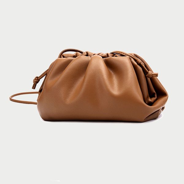 

2020 genuine desinger the pouch soft calfskin ladies small clutch bag hand fashion crossbody women cloud bag handbagstore888