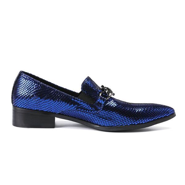 

blue embossed leather business men shoes slip on men brogues formal oxford shoes for dress with metal chain, Black
