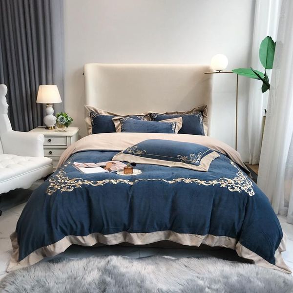 

new velvet bedding sets elegant embroidery duvet cover flat sheets pillowcase1