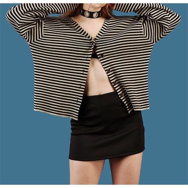 

vintage avocado green black striped knitted v-neck cardigans striped button front poncho sweater puller 201130, White;black
