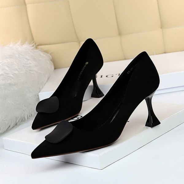 

2021 new style retro heels shallow mouth suede toe slimming solid color buckle decorative shoes 8zk3, Black