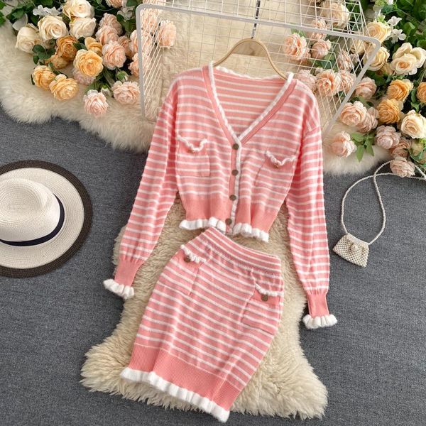 

двухкусочный костюма для леди ленивых мод 2020 новых женщин полосатого с длинным рукавом вязать кардиган топы сладкой юбки комплекты p718, Gray