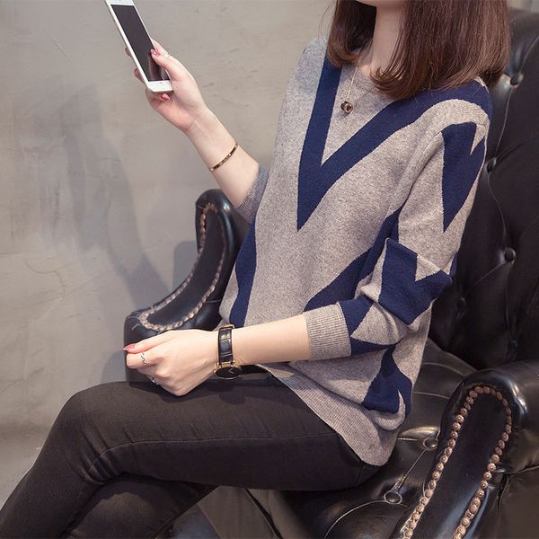 

women's sweaters style for autumn and winter round neck sweater large size loose bottoming padded, White;black